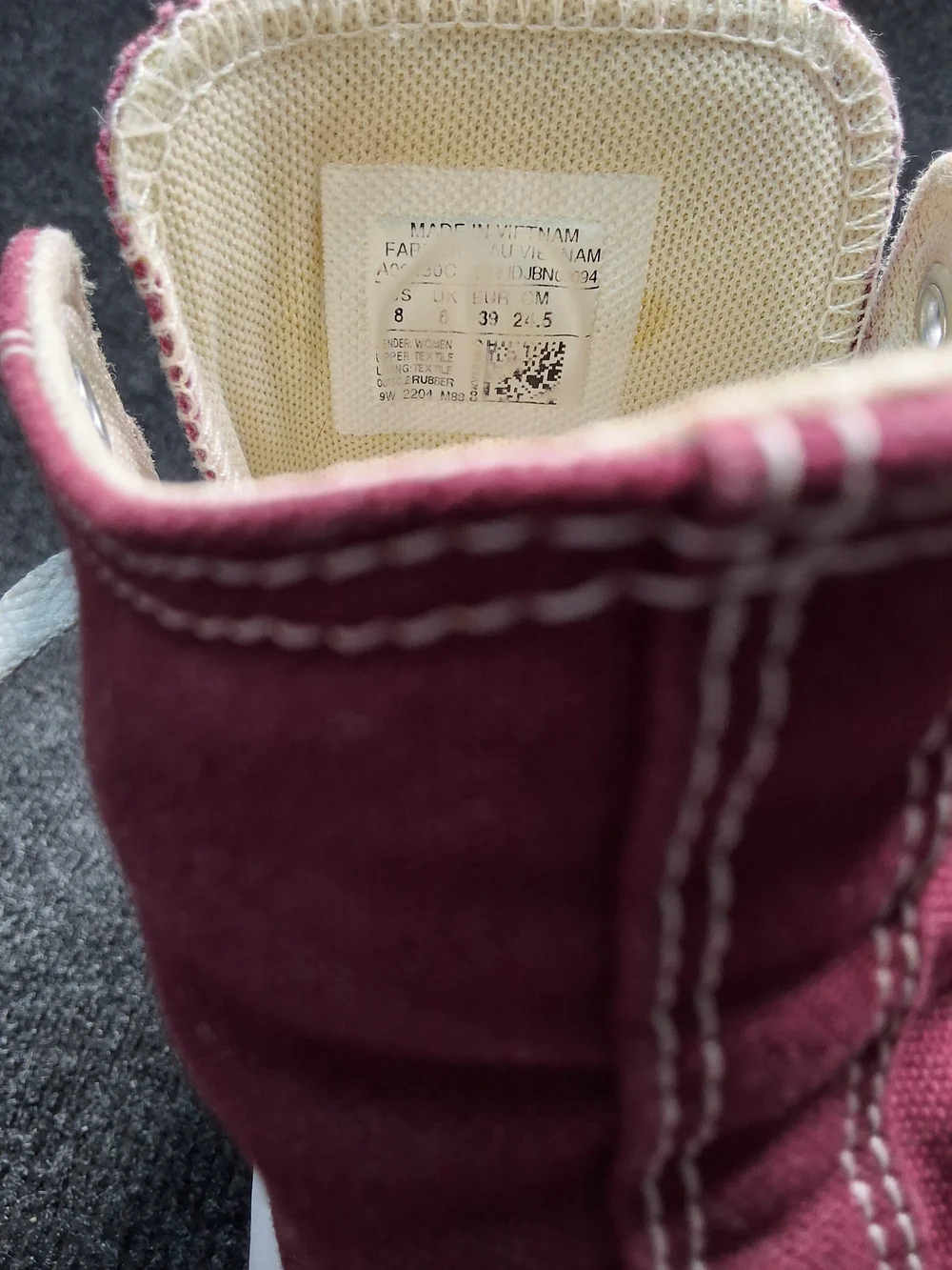 Converse High Top Sneakers in Burgundy Canvas